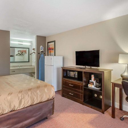 Quality Inn And Suites Port Arthur Nederland Kültér fotó