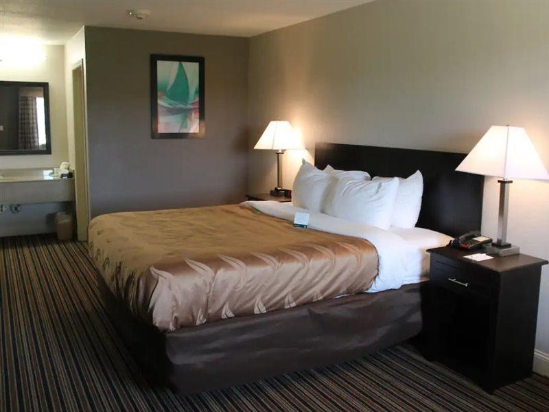 Quality Inn And Suites Port Arthur Nederland Kültér fotó