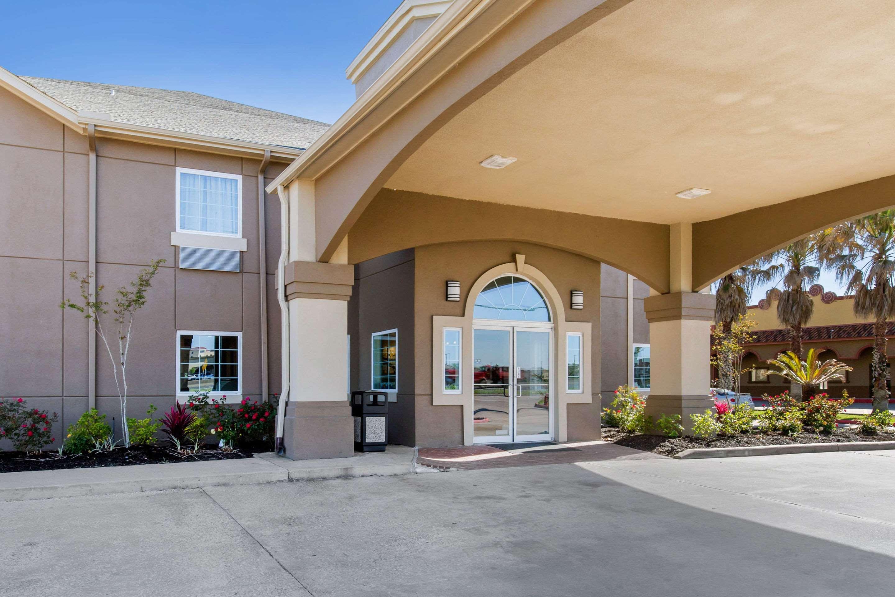 Quality Inn And Suites Port Arthur Nederland Kültér fotó